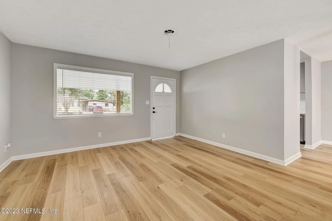 Photo of 6816 CINDERELLA Road