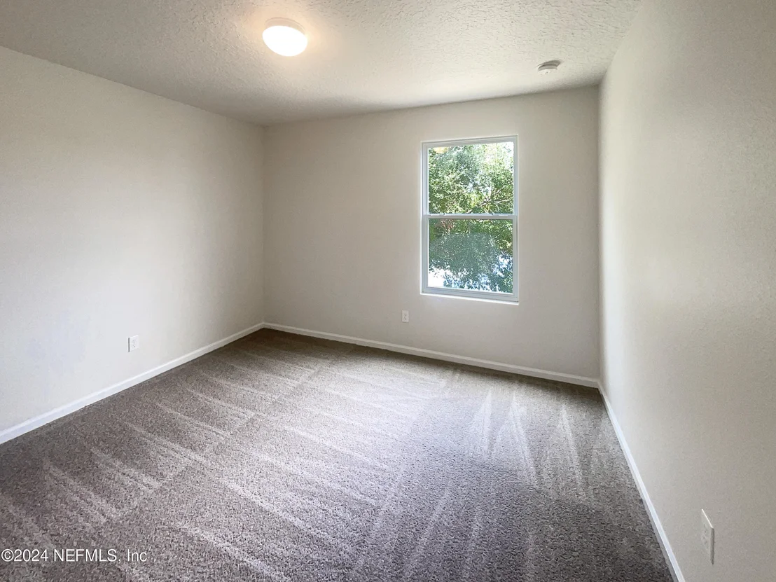 Photo of 13527 DEVAN LEE Drive E
