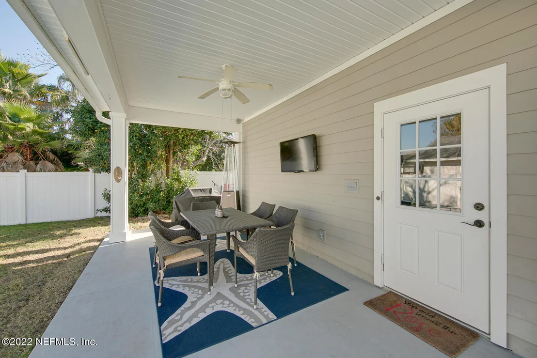 Photo of 3939 PALM Way