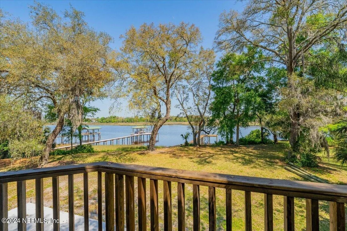 Photo of 1061 CEDAR BAY Road