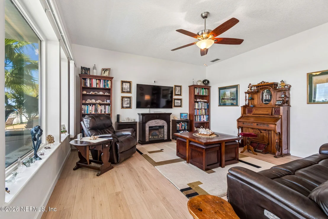Photo of 9163 JUNE Lane