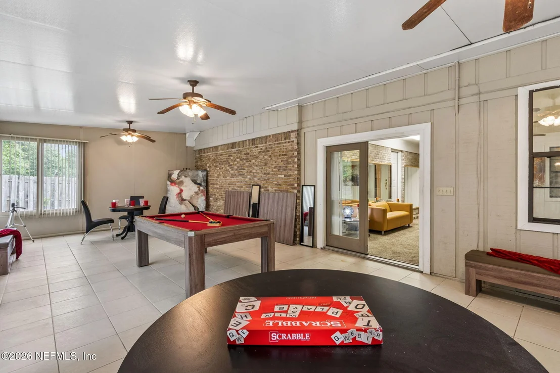 Photo of 794 CAMERON Drive