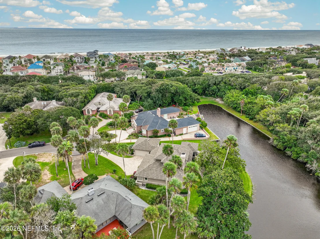 Photo of 2206 LAUGHING GULL Circle