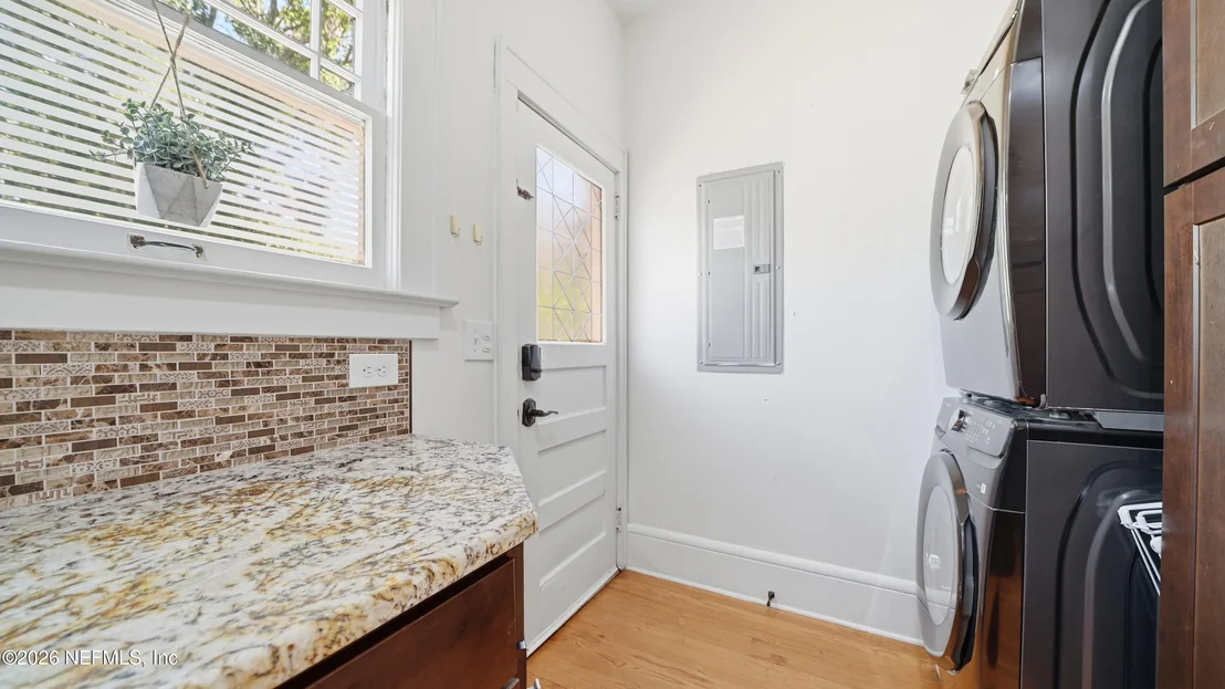 Photo of 1544 TALBOT Avenue