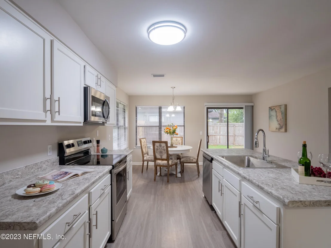 Photo of 2327 STONEBRIDGE Drive