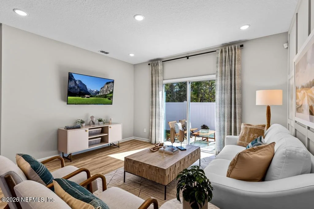 Photo of 14800 MACADEMIA Lane