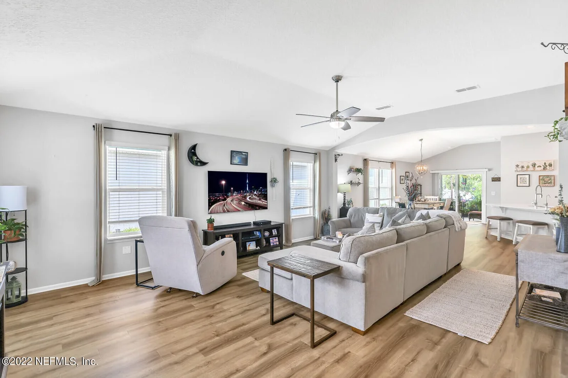 Photo of 707 SEVILLE Parkway