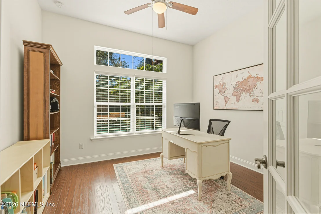 Photo of 2104 BLUFF VIEW Road