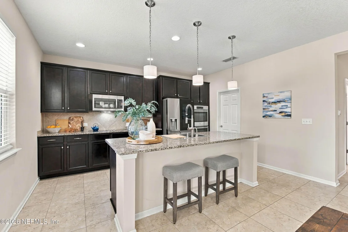 Photo of 219 DEERFIELD GLEN Drive