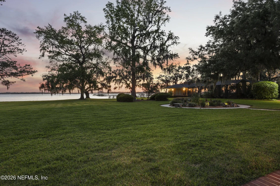 Photo of 13200 MANDARIN Road