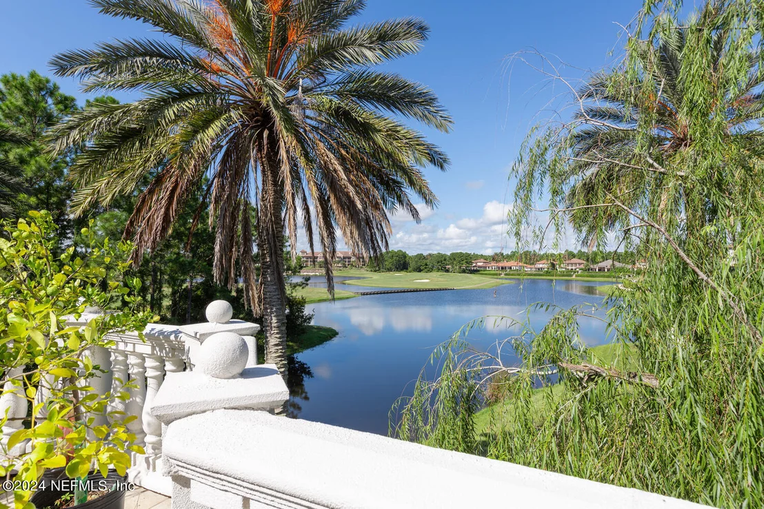 Photo of 752 PROMENADE POINTE Drive