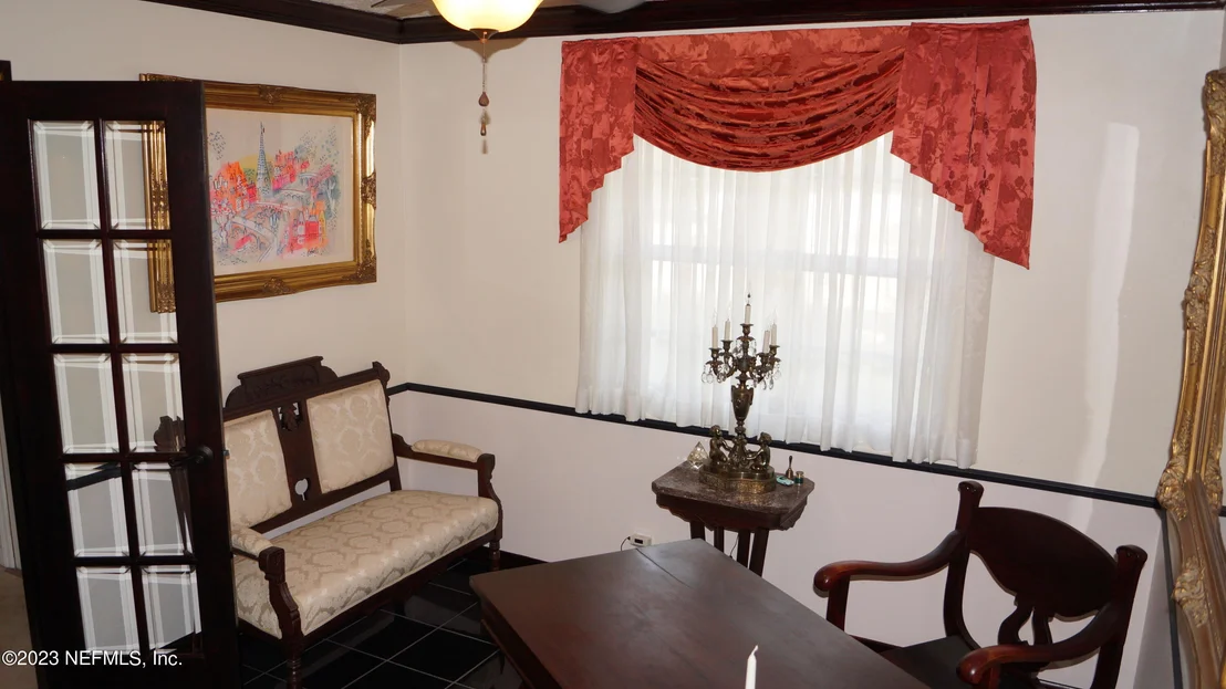 Photo of 6113 RAINTREE Road