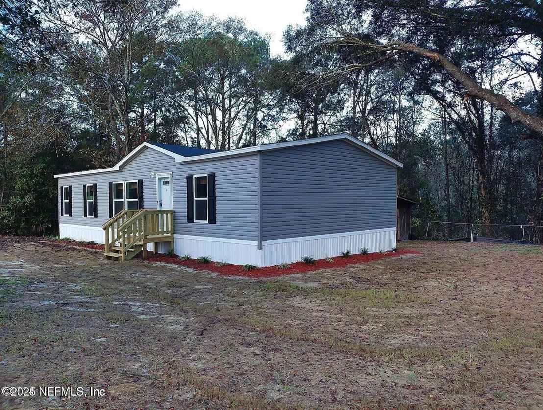 Photo of 203 PEPPERMINT Avenue