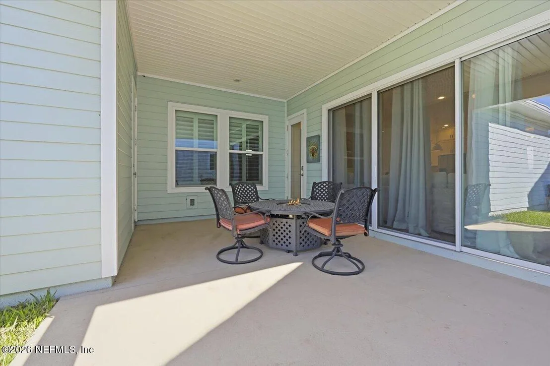 Photo of 146 BLUE HAMPTON Drive