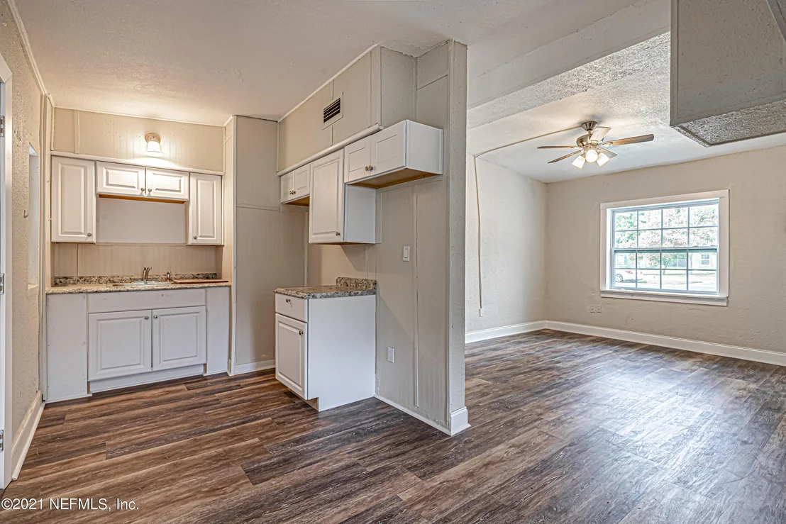 Photo of 5745 CARNATION Road