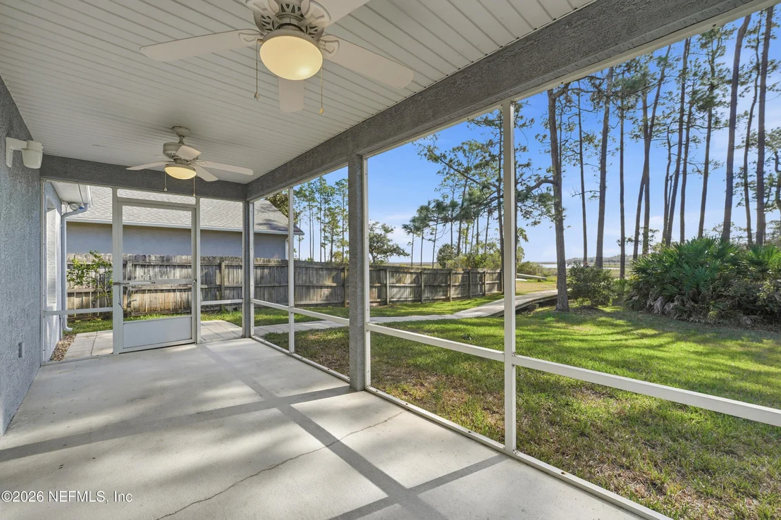 Photo of 305 ISLAND LANDING Drive