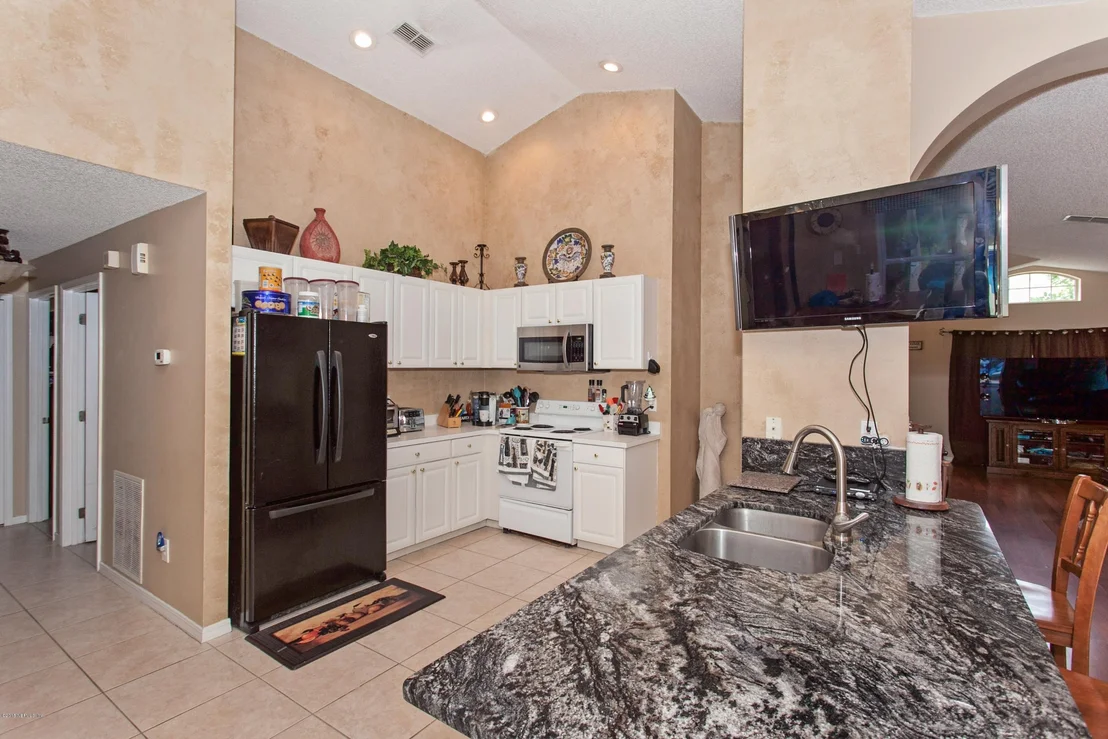 Photo of 5608 BRAMPTON FALLS Lane