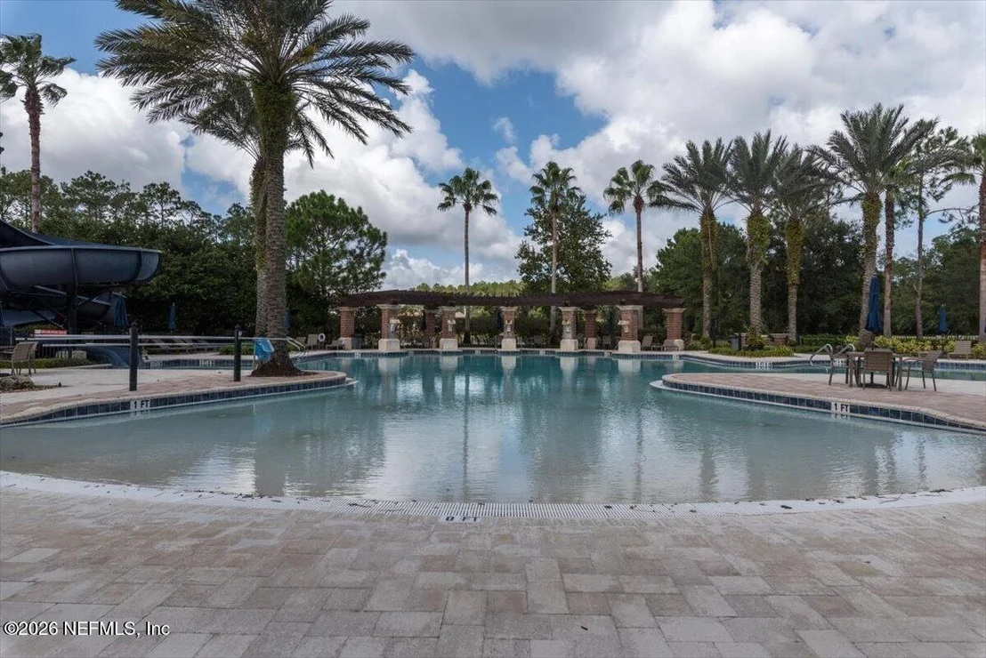 Photo of 240 ST JOHNS FOREST Boulevard
