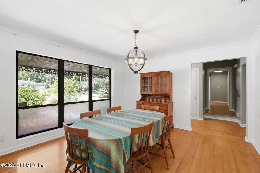 Photo of 1425 OAK HAVEN Road