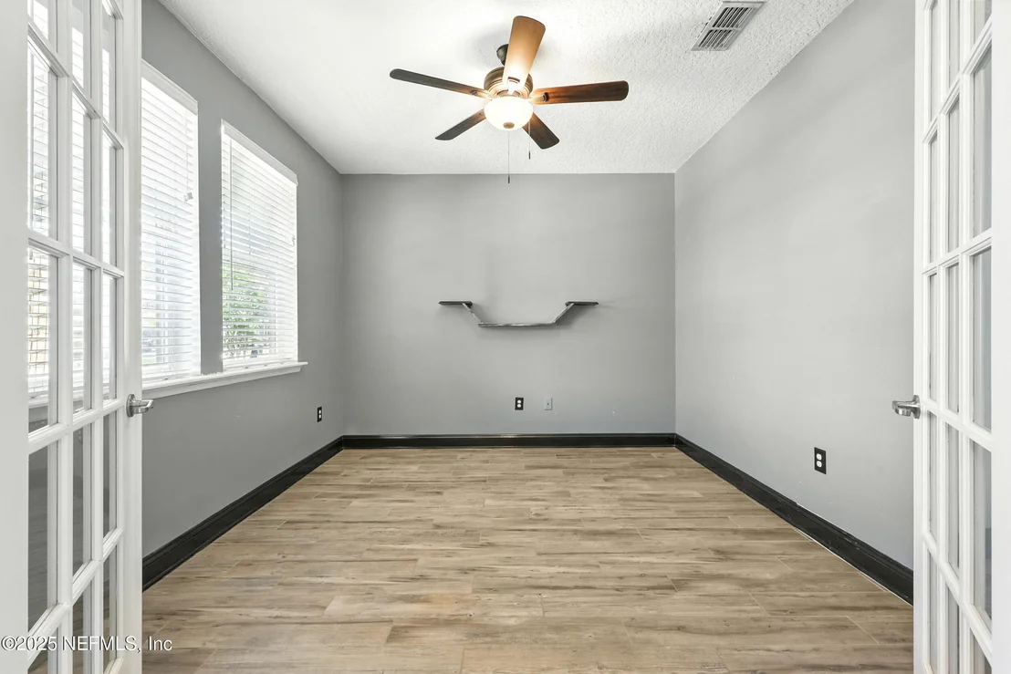 Photo of 474 CONVEX Lane