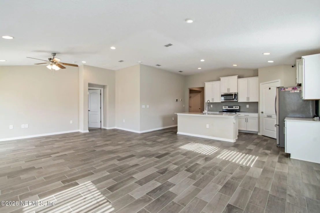 Photo of 65860 EDGEWATER Drive