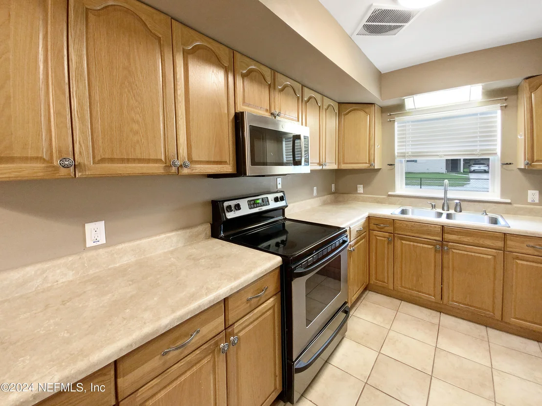 Photo of 7505 CENTAURI Road