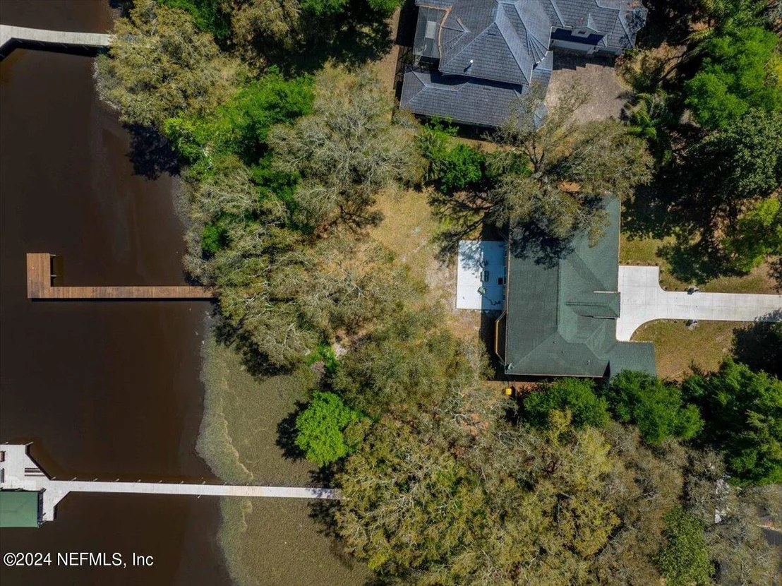 Photo of 1061 CEDAR BAY Road
