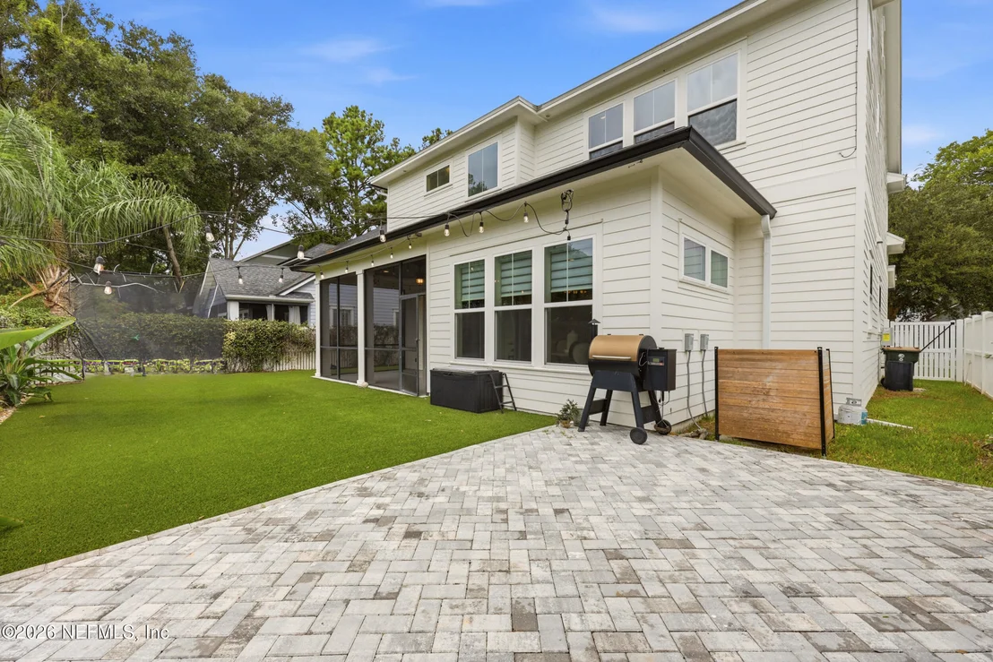 Photo of 760 PARADISE Lane
