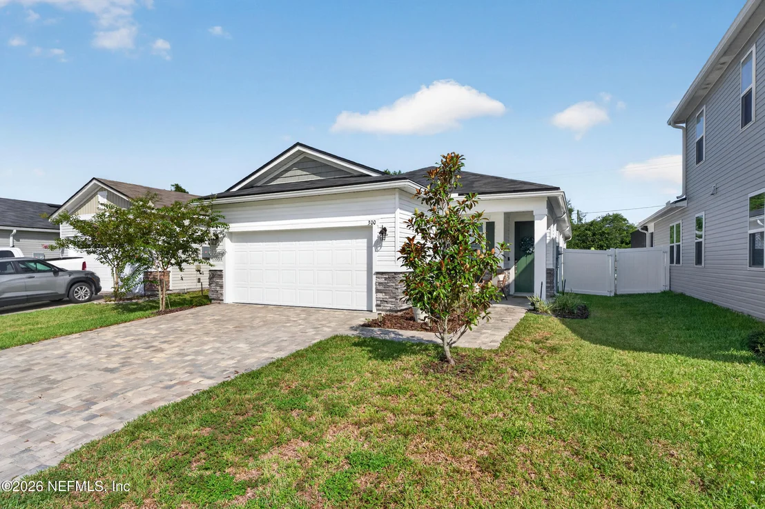 Photo of 300 HONEYCOMB Trail