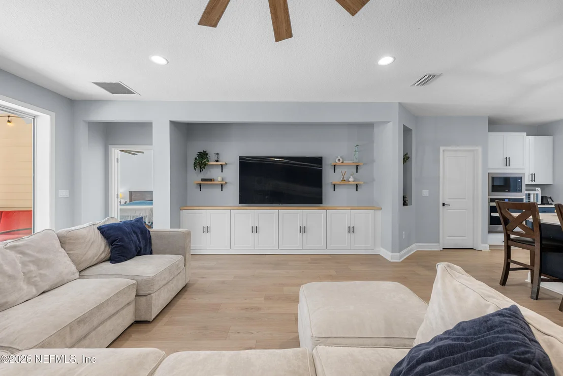 Photo of 649 WINDLEY Drive