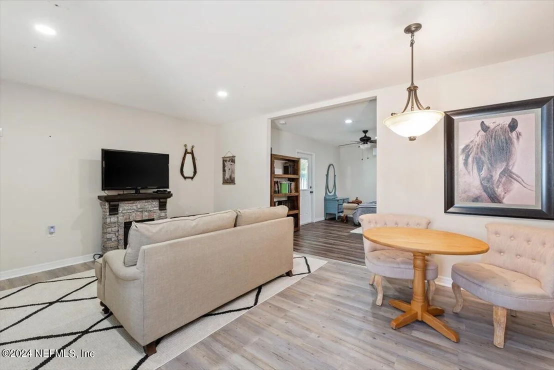 Photo of 3501 STATE ROAD 21