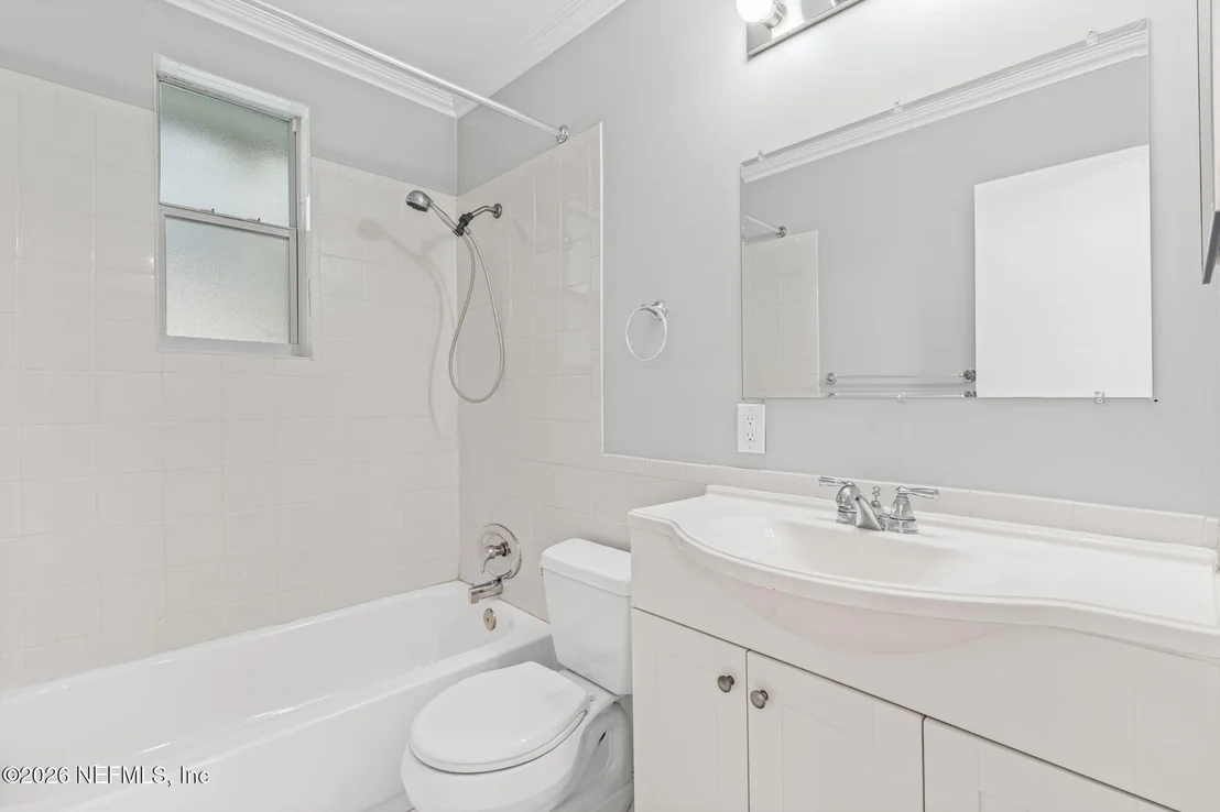 Photo of 215 HILLTOP Drive