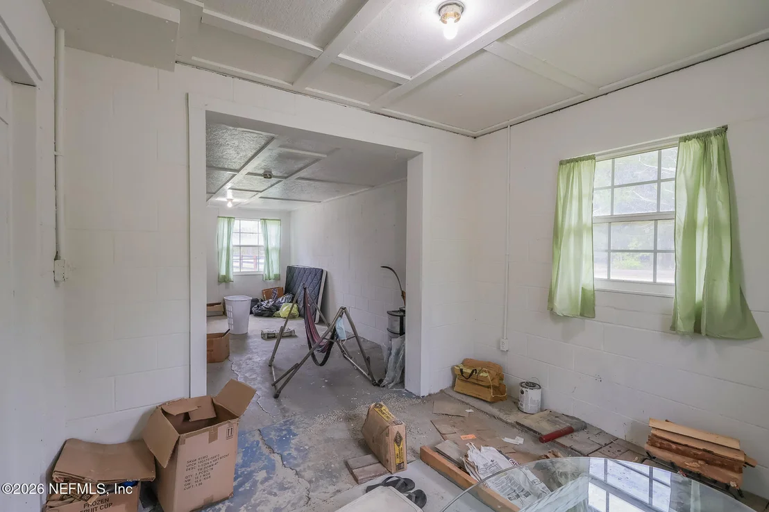 Photo of 239 LYNNE Drive