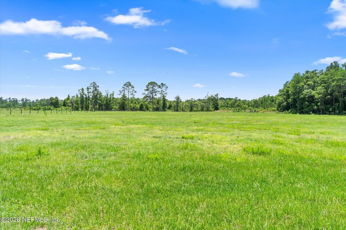 Photo of 786 W RIVER Road
