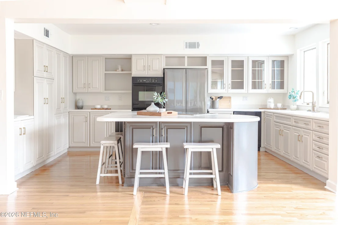 Photo of 3590 HEDRICK Street