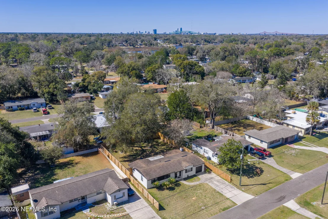 Photo of 926 NIGHTINGALE Road