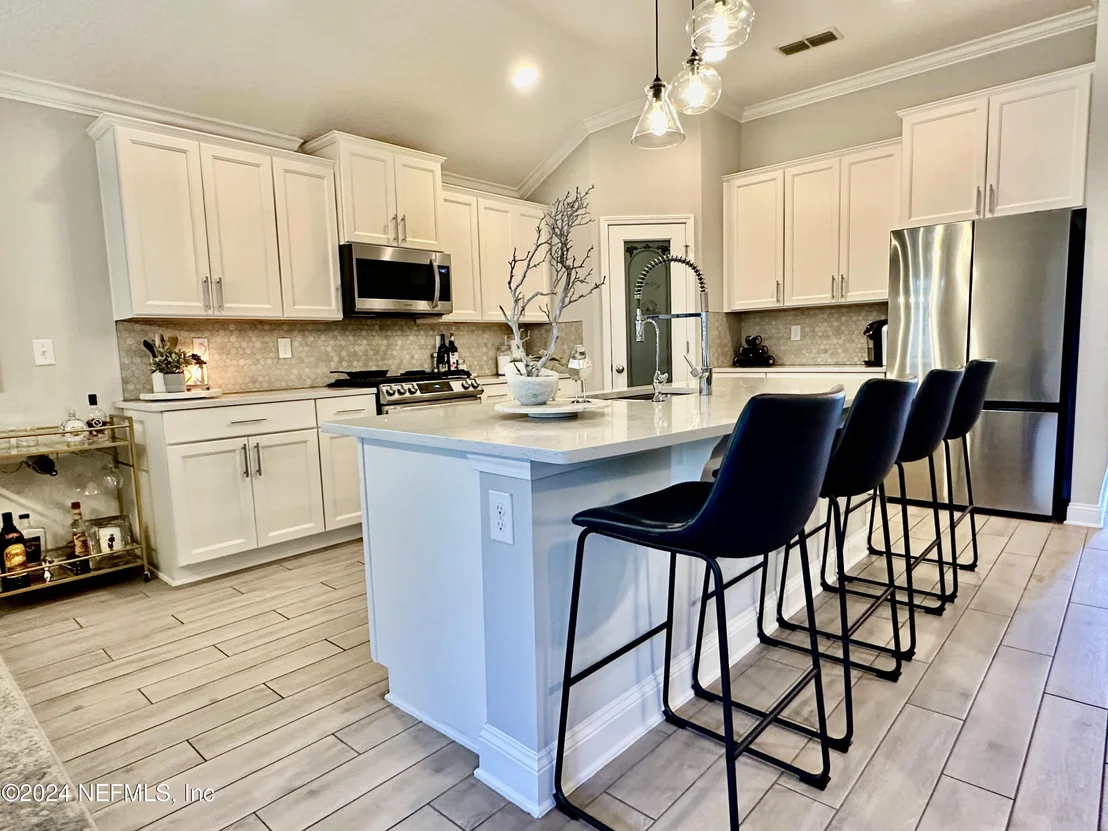 Photo of 1135 SHETLAND Drive