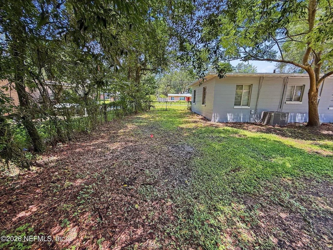 Photo of 2942 CHRISTOPHER Road