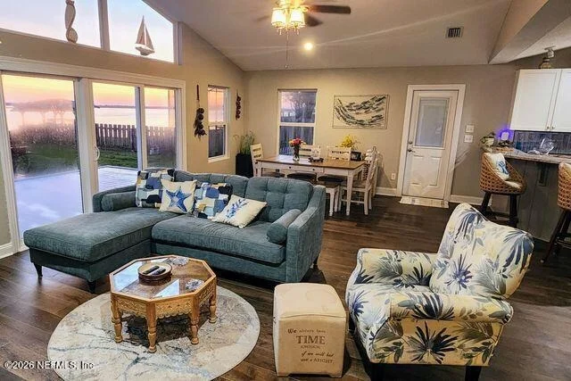 Photo of 16039 SHELLCRACKER Road