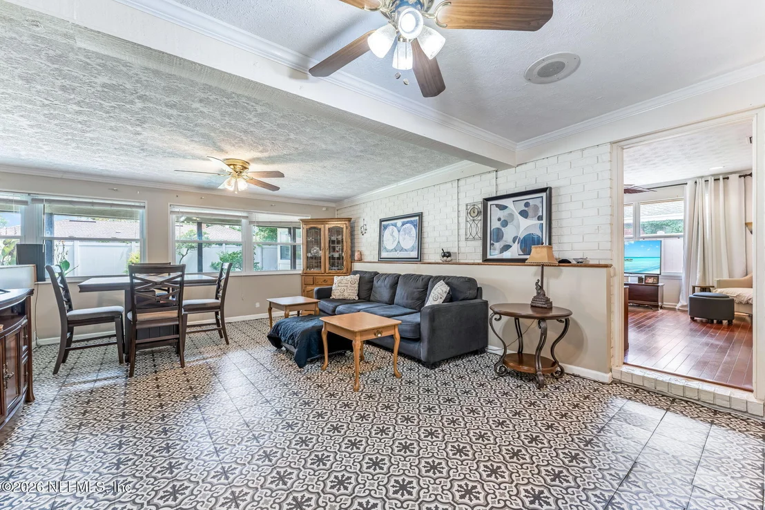 Photo of 7307 MAPLE TREE Drive