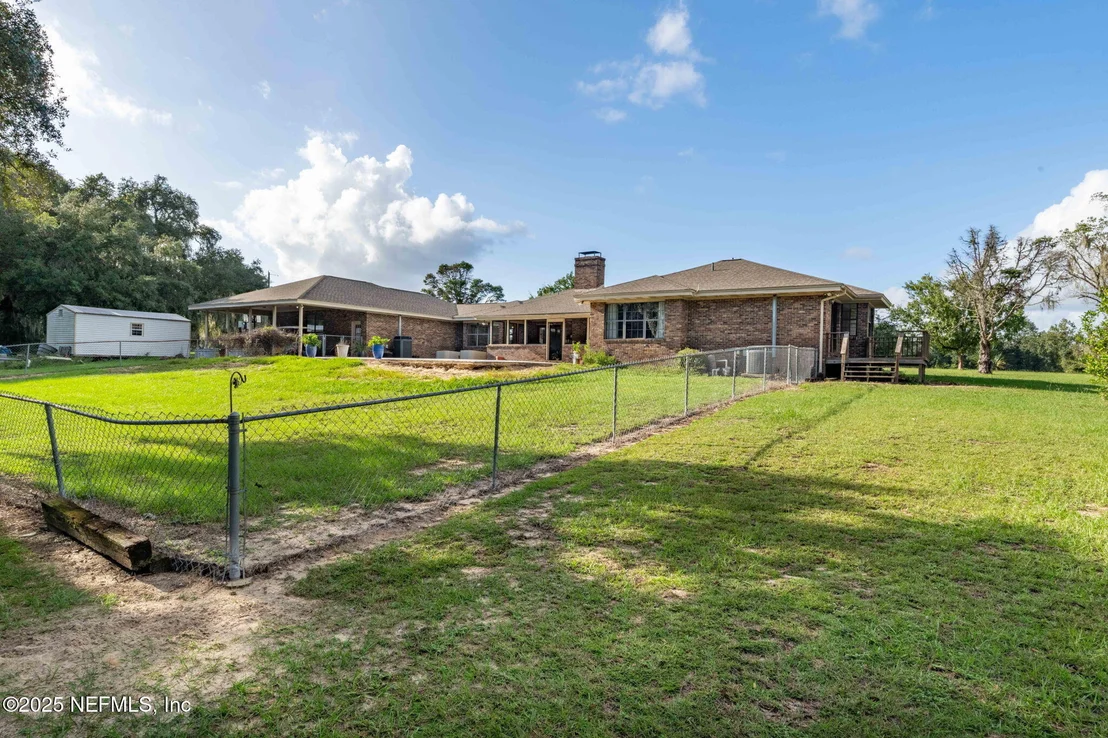 Photo of 105 DAIRY Road