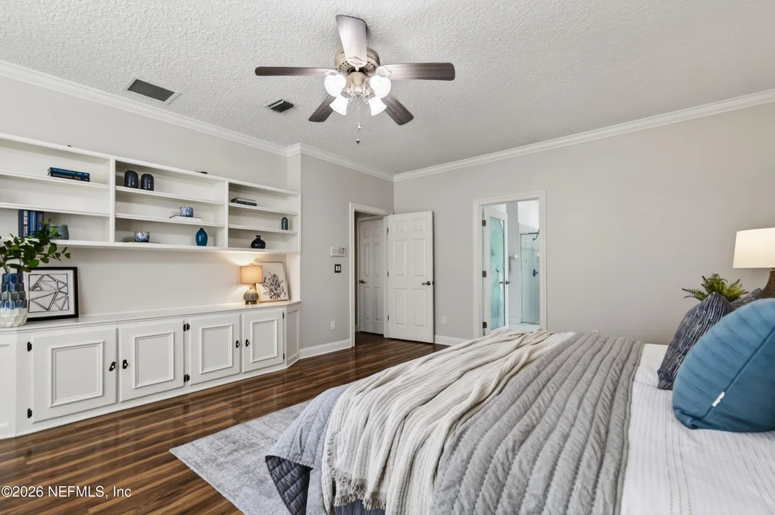 Photo of 413 RIVER BIRCH Lane