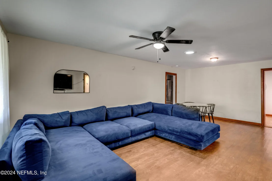 Photo of 2401 CALADIUM Road