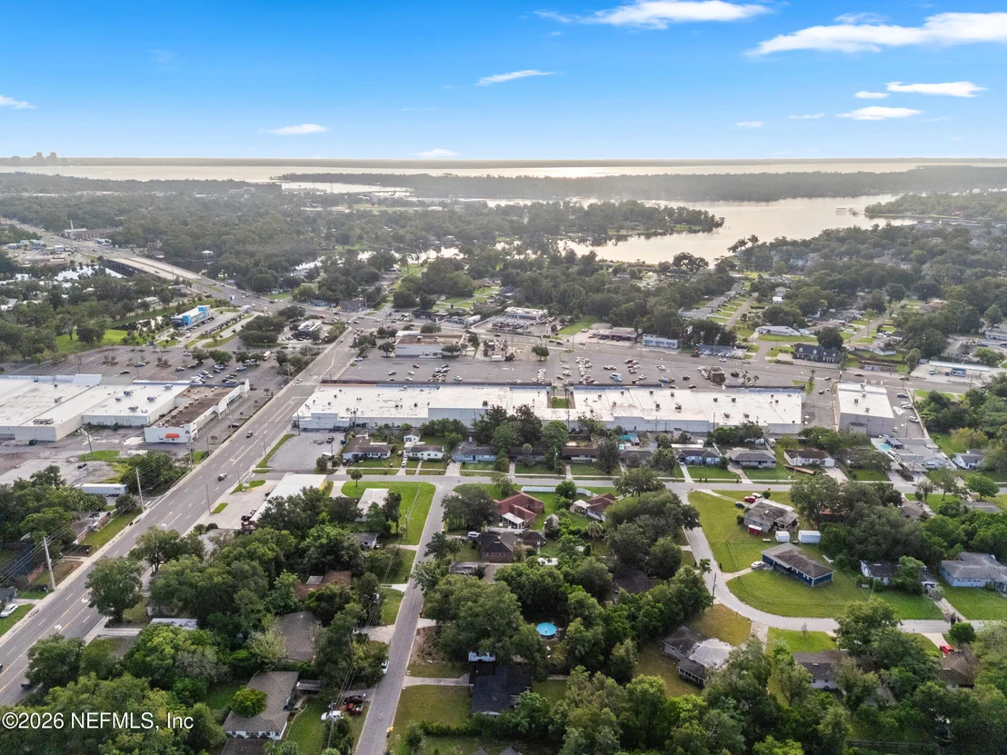 Photo of 3639 RENDALE Drive N