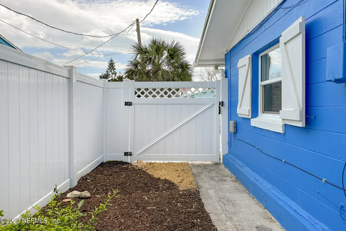 Photo of 322 N 5TH Street