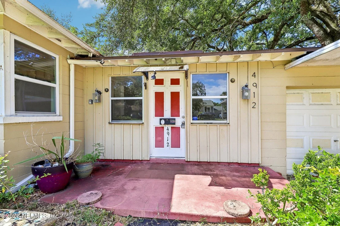 Photo of 4912 BRIDGEWATER Circle