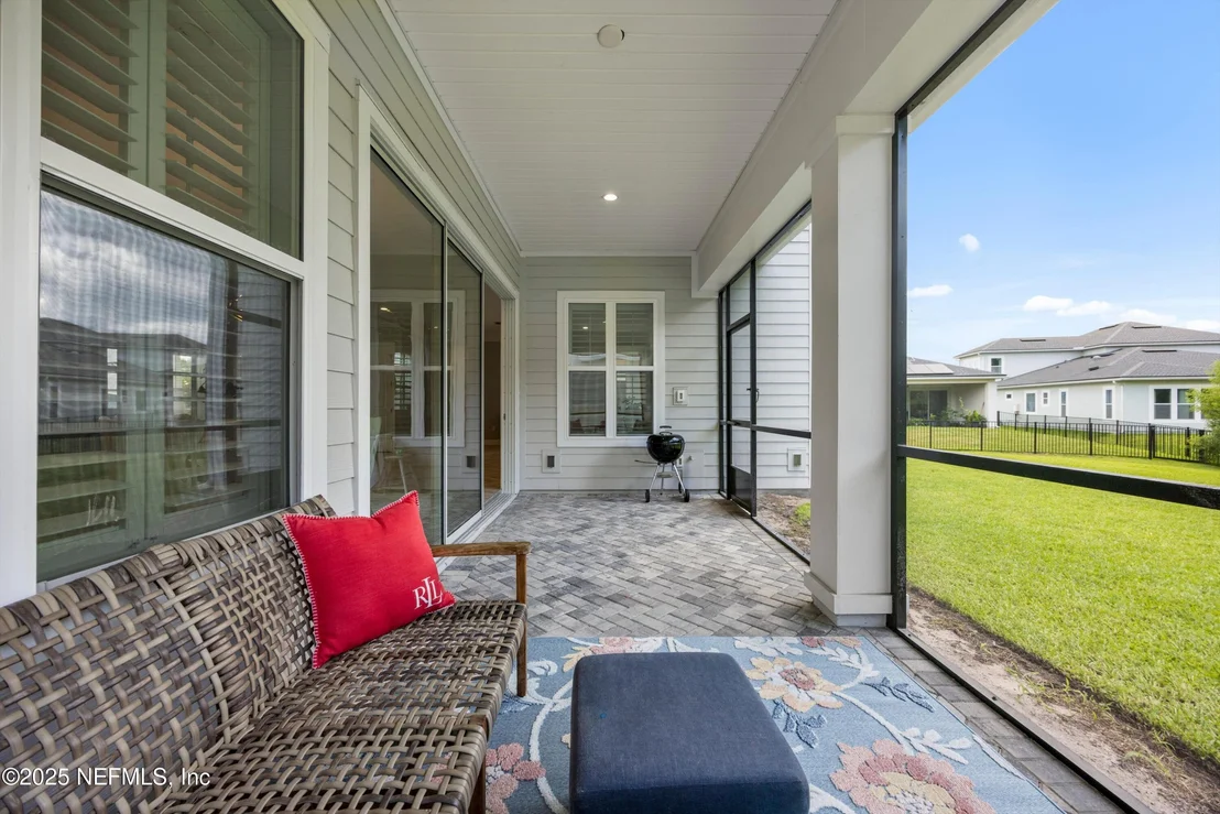Photo of 10176 SILVERBROOK Trail