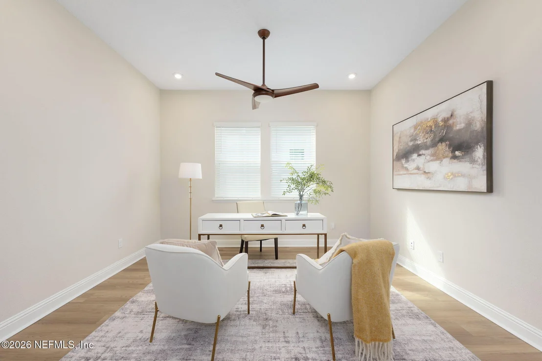 Photo of 329 PELTON Place