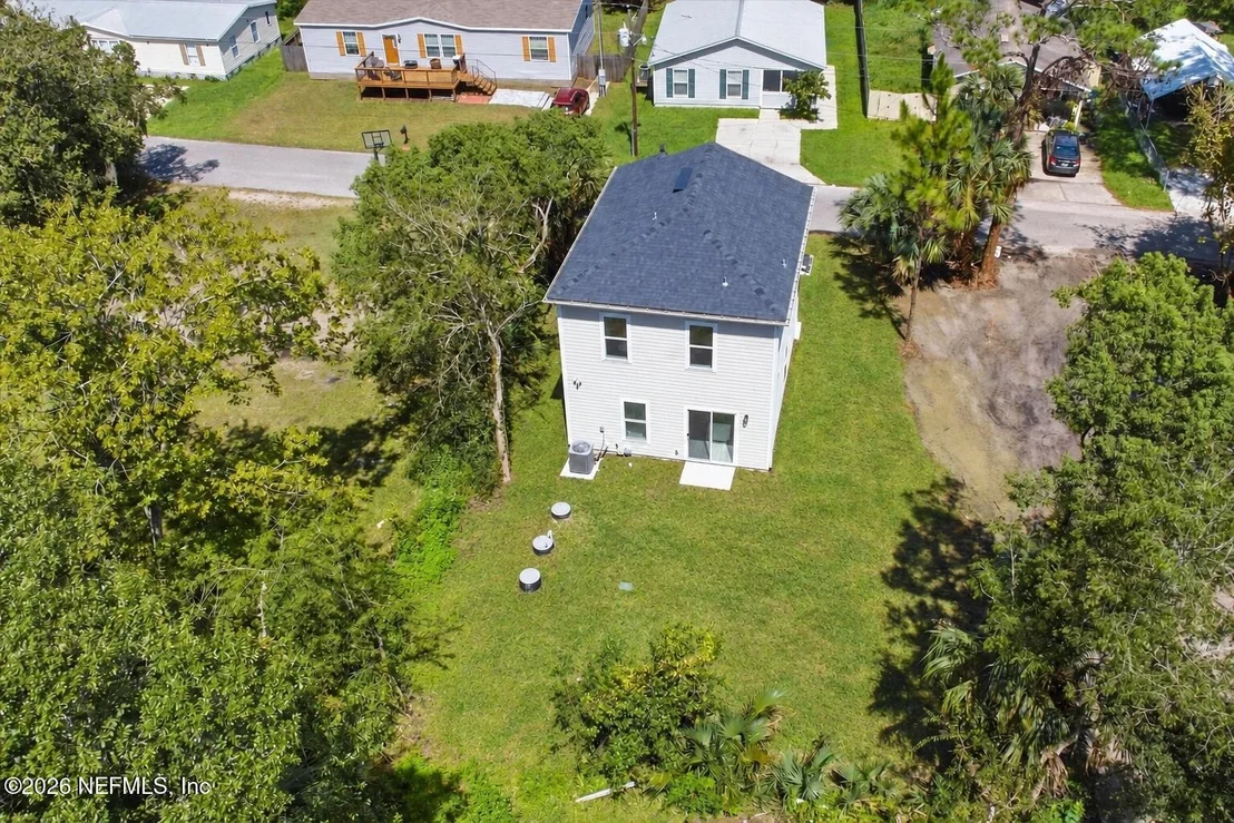 Photo of 863 W 6TH Street