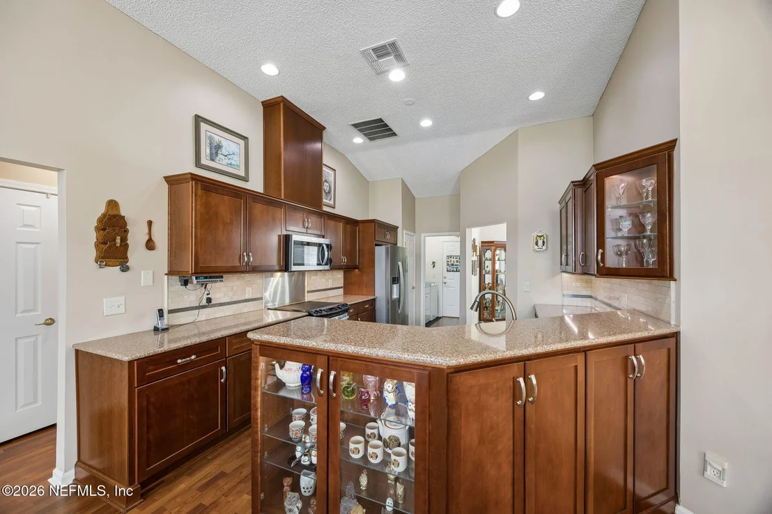 Photo of 3941 DANFORTH Drive W